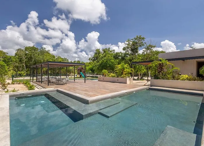 Yaax Jungle Oasis Beachclub Access Included