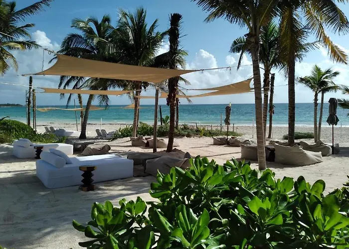 Yaax Jungle Oasis Beachclub Access Included *