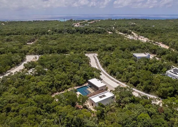 Yaax Jungle Oasis Beachclub Access Included *